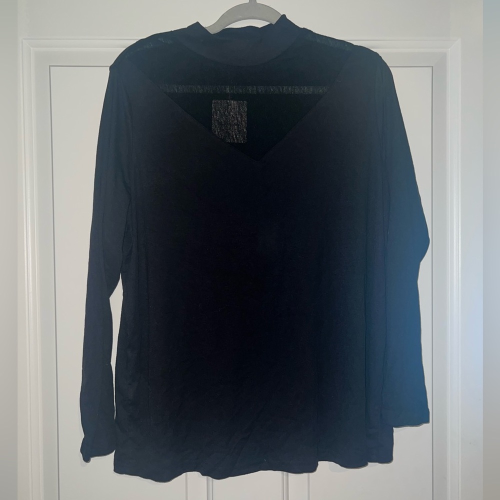 Bloomchic black long sleeve mock neck shirt